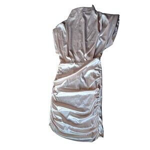 Boutique my queen deluxe rose champagne ruched dress Size Small Buttercream